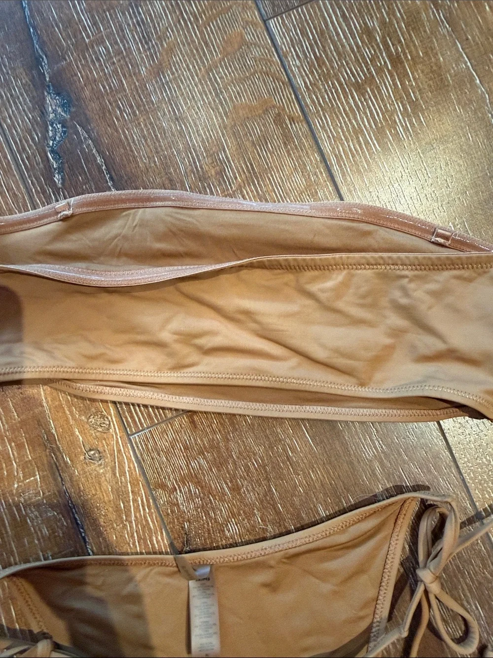 Skims bandeau tan bikini